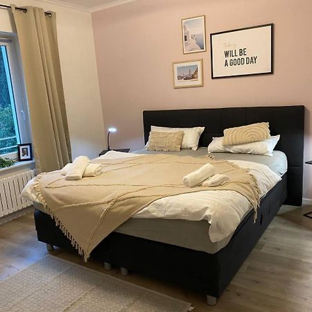 Haus Mit Garten - Kingbett - Wifi - Parkplatz Essen Kültér fotó