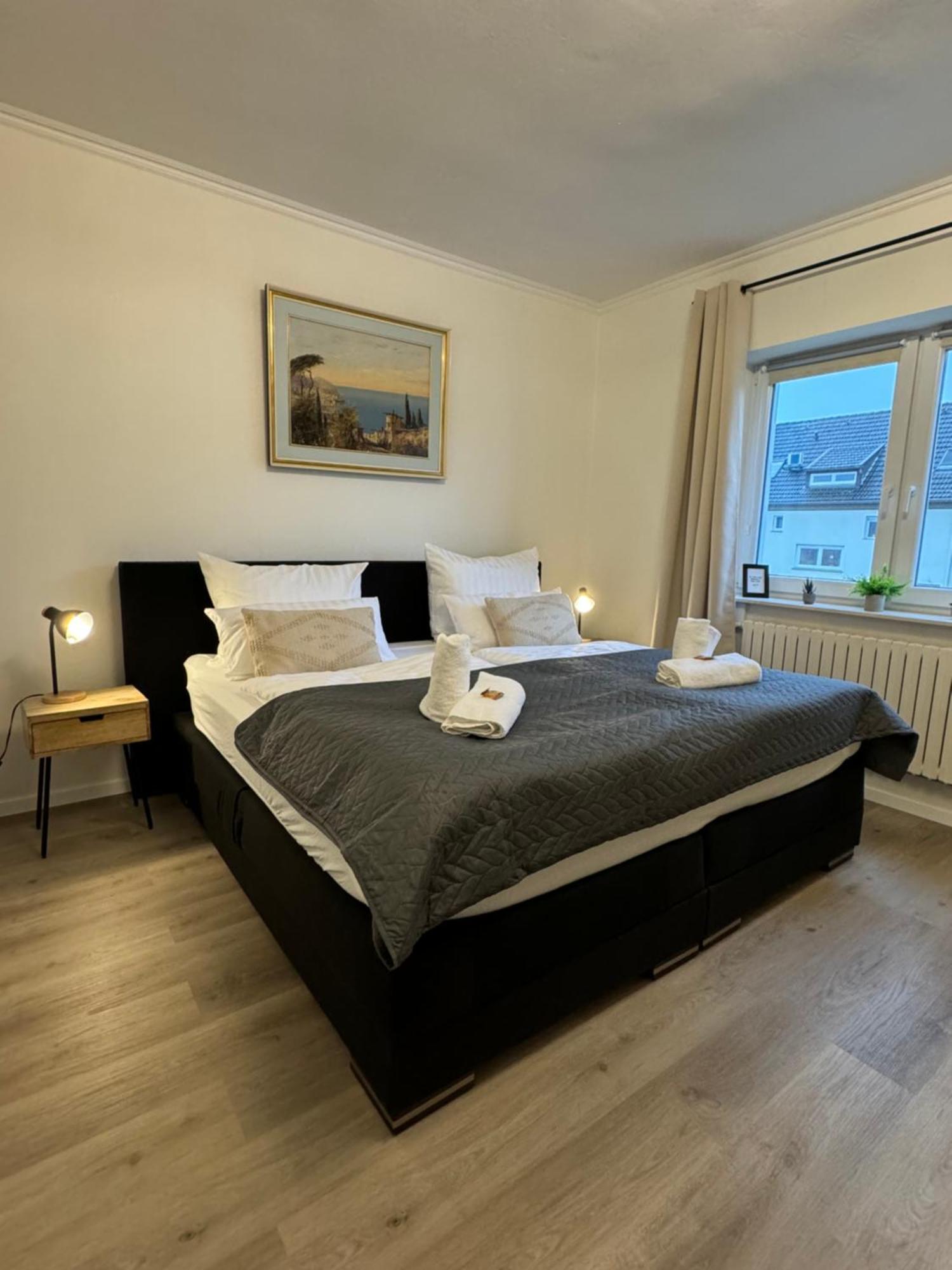 Haus Mit Garten - Kingbett - Wifi - Parkplatz Essen Kültér fotó
